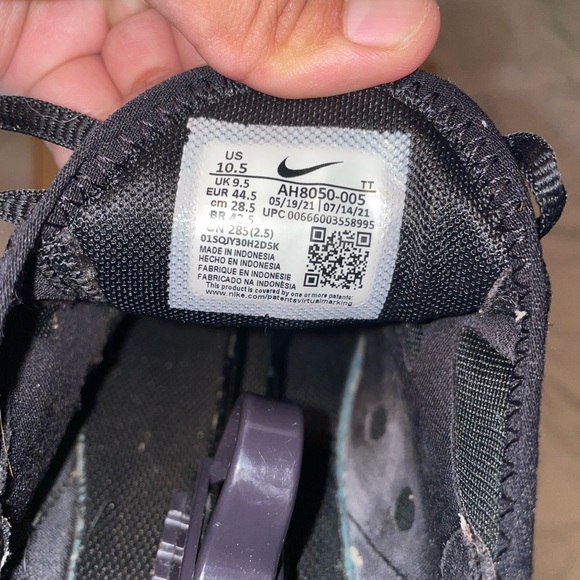 Nike Max 270 ‘Triple Black’ - Picture 6 of 6